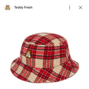 Teddy Fresh Plaid Bucket Hat